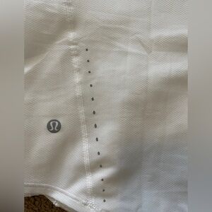 Lululemon short sleeve never worn size 10